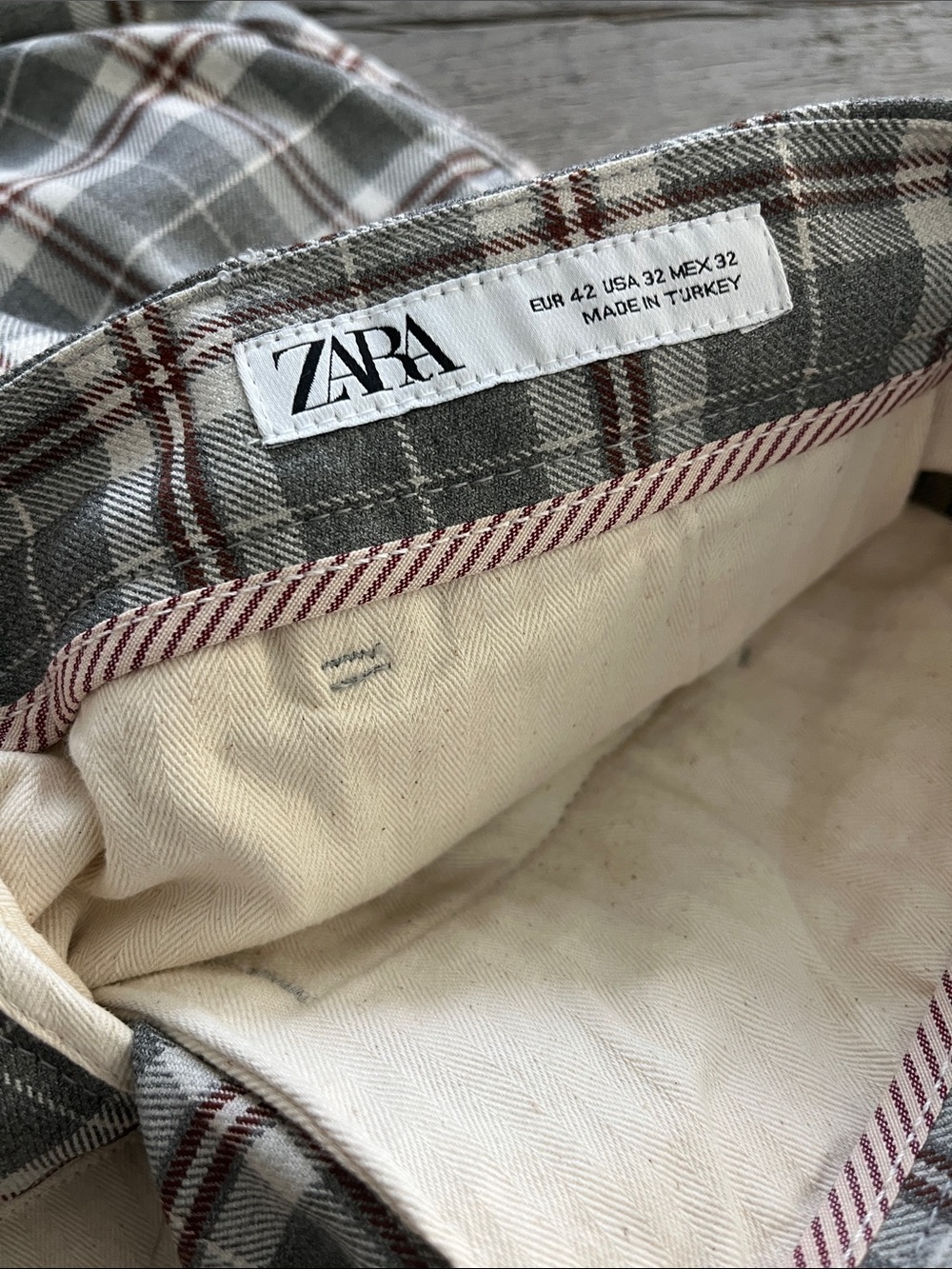 Zara Men's Gray Plaid Chinos with Brown Accent Size 32 - Picture 4 of 5